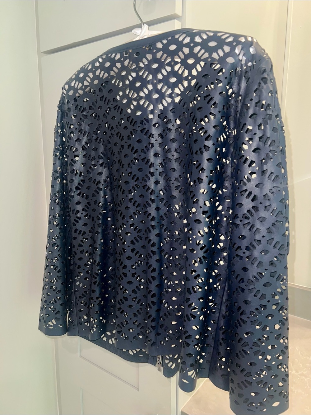 Alberto Makali Navy Laser-Cut Floral Statement Piece Jacket-LIKE NEW• GREAT DEAL